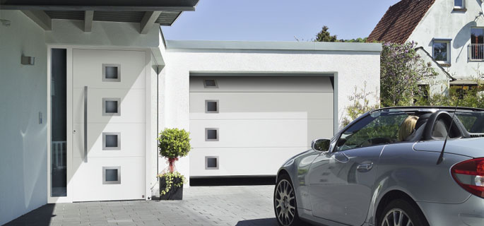 Garagentore mit passenden Nebentüren für Ihr Zuhause