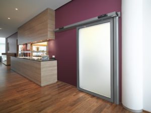 Automatikschiebetür zur Küche in Gastronomie Nürnberg Lauf Eckental Forchheim Heroldsberg Erlangen